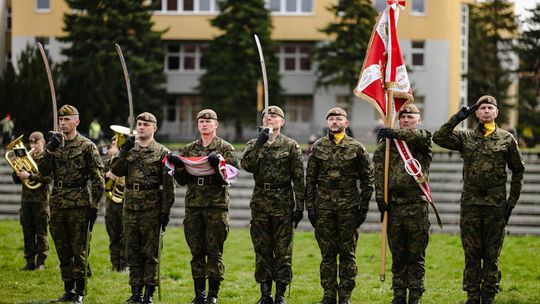 W hołdzie patronowi, w służbie Pomorzu – Święto 7 PBOT w Malborku.