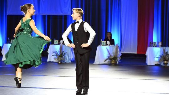 🎧Posłuchaj: W rytmie mazura i oberka. W weekend XXI edycja konkursu „O Muszlę Bałtyku”.