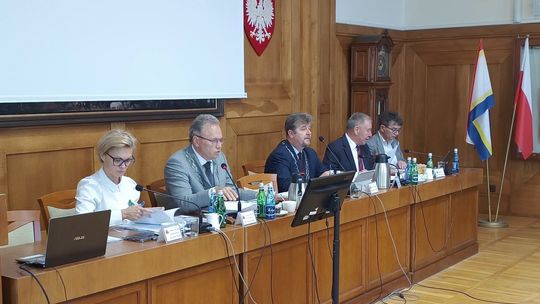 🎧Posłuchaj: XXXV sesja Rady Miasta Malborka. Radni o budżecie i bezpieczeństwie na drogach.