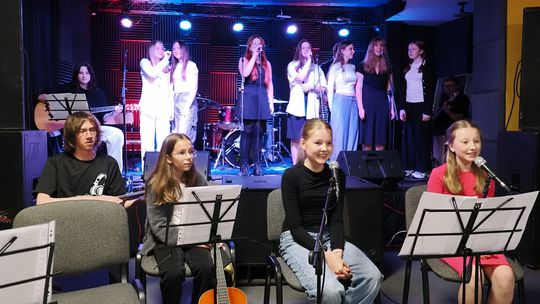 🎧Posłuchaj: Zespół Małe – Łubudubu zaprasza na zajęcia muzyczne!