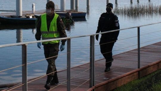 Powiat malborski. Policja apeluje! Epidemia wciąż trwa – przestrzegajmy wprowadzonych obostrzeń!