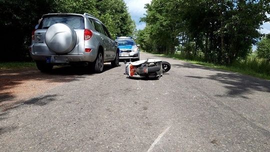 Powiat nowodworski. 72 zdarzenia drogowe, 4 wypadki w pierwszej połowie wakacji. Policja przypomina - najważniejsze jest bezpieczeństwo.