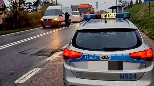 Powiat sztumski. Policjanci zakończyli działania „Wszystkich Świętych 2025” – bez wypadków, z trzema kierującymi pod wpływem.