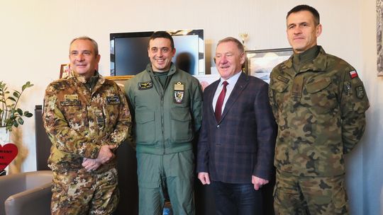 Przedstawiciele kolejnego włoskiego kontyngentu wojskowego gośćmi w Urzędzie Miasta Malborka.