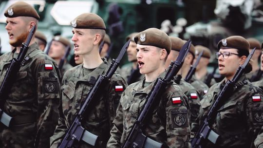 Przysięga żołnierzy 7 Pomorskiej Brygady Obrony Terytorialnej. 82 terytorialsów złożyło uroczystą przysięgę.