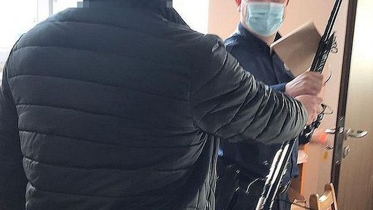 Rakowiec. 46-latek odpowie za nielegalny połów ryb w miejscu zabronionym.