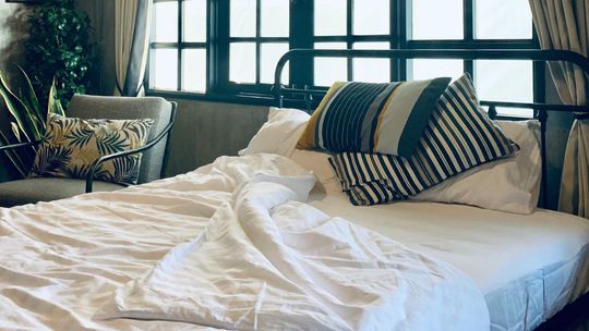 Rewolucja w Sypialni: Jak Kołdra Obciążeniowa HuggyMoon Zmienia Zasady Gry?