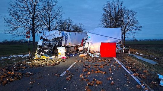 Śmiertelny wypadek na drodze krajowej nr 22.