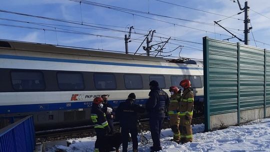 Śmiertelny wypadek na torach. Nie żyje 66-letni mężczyzna.