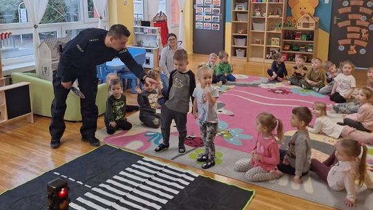 Spotkania malborskich policjantów z dziećmi.