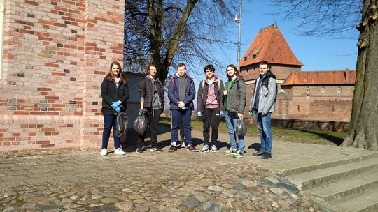 "Sprzątamy nasz Malbork" - wiosenna akcja uczniów ZSP nr 3.