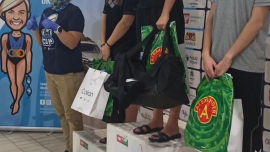 Sukcesy malborskich pływaków na zawodach Otylia Swim Cup 