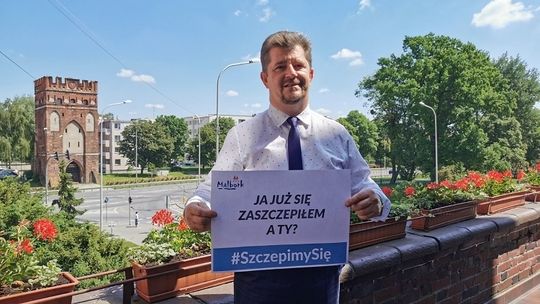 #SzczepimySię. Burmistrz zachęca mieszkańców naszego miasta do zaszczepienia się