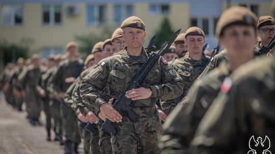 Szkolenie szesnastodniowe pomorskich Terytorialsów zakończone przysięgą.