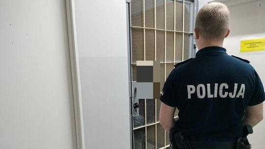 Sztum. Usiłował ukraść alkohol, a kiedy mu się to nie udało, ukradł pracownikowi telefon.