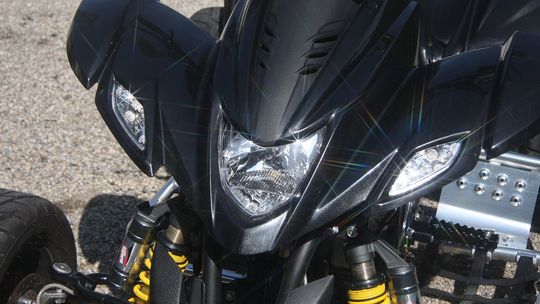 Sztumscy policjanci zachęcają do refleksji nad wyborem bezpiecznych prezentów dla dzieci.