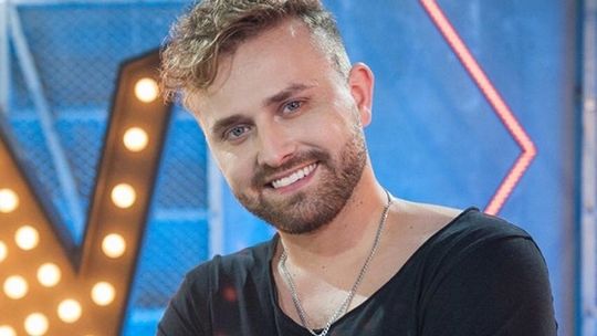 Tadeusz Seibert znów zaskoczył i dzięki sms-om telewidzów pozostał w "The Voice of Poland"