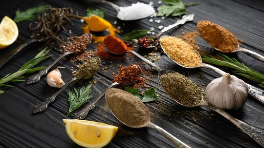 Tradycyjne polskie przyprawy ? od majeranku po kminek