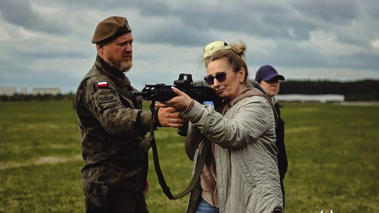 Trenuj z wojskiem w 7PBOT. Dwustu ochotników poznawało wojsko.