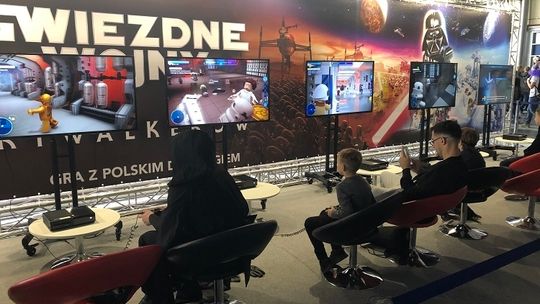 Uczniowie malborskiego Technikum nr 3  na targach Game Arena 2022