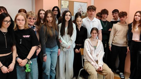 Uczniowie Technikum nr 3 w Malborku poznali zasady bezpieczeństwa żywności.