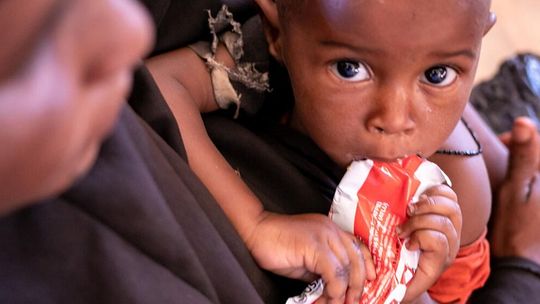 UNICEF: Świat jest u progu katastrofalnego poziomu niedożywienia u dzieci
