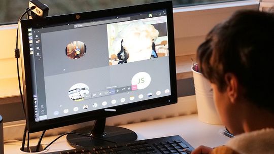 Wracają lekcje online. Od czwartku nauka zdalna.