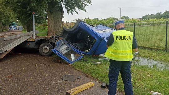 Wypadek w miejscowości Minięta. Policjanci apelują o ostrożność na drodze.