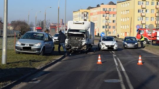 Wypadek z udziałem 4 pojazdów w Malborku