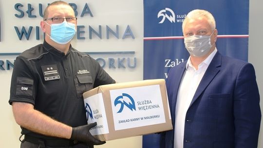 Zakład Karny w Malborku przekazał 2000 sztuk maseczek Burmistrzowi Nowego Stawu