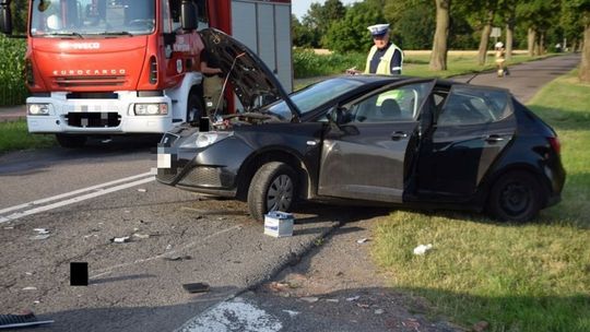 Zderzenie dwóch aut w Trępnowach. Policja apeluje o ostrożność!