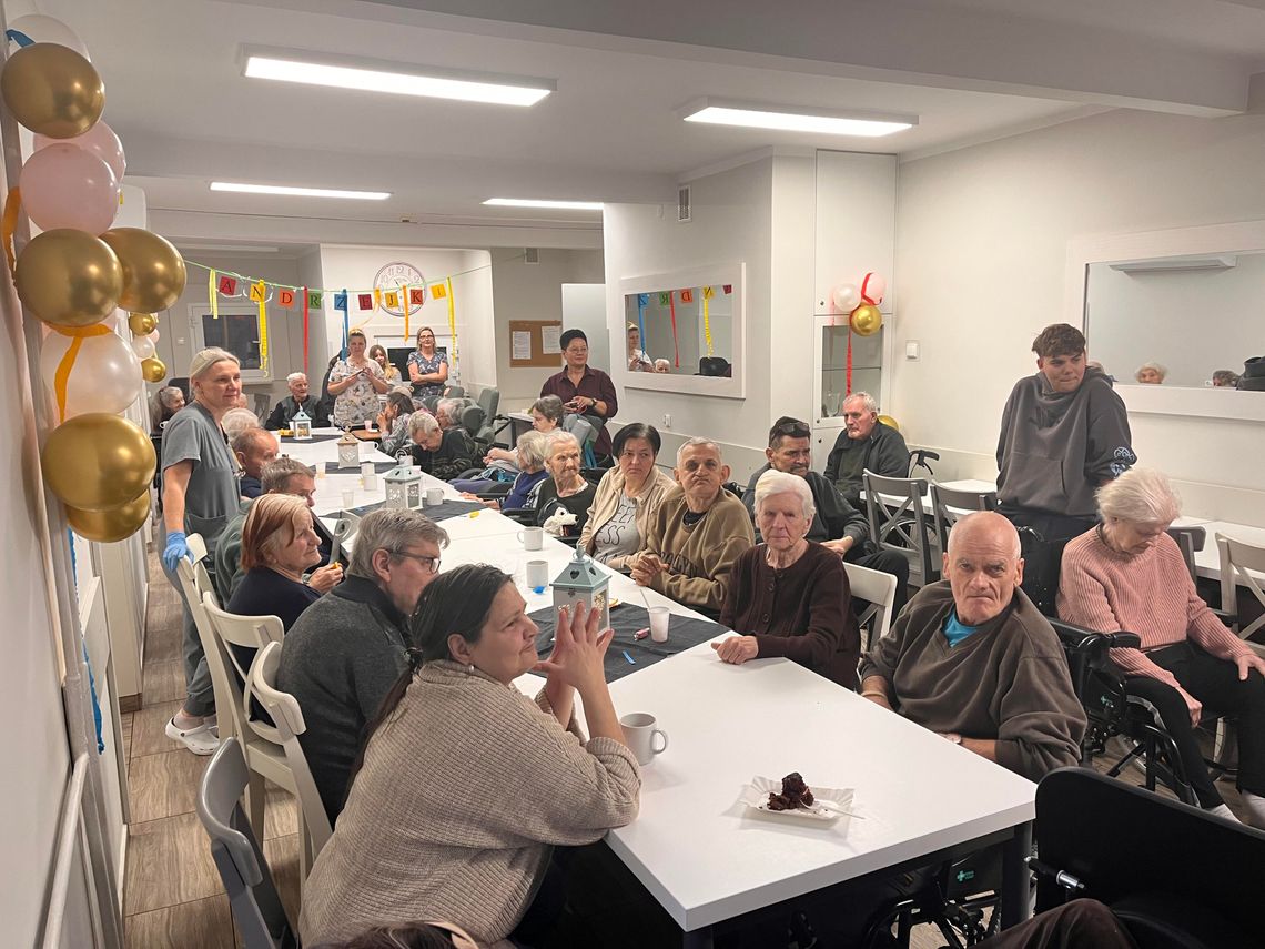 Andrzejki z sercem – wolontariusze I LO w Malborku w DPS.