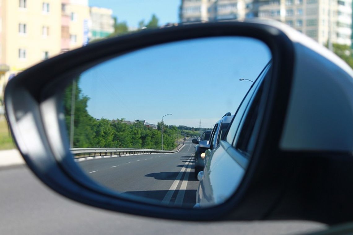 "Bezpieczny weekend" - policja przypomina o bezpieczeństwie w czasie długiego weekendu.