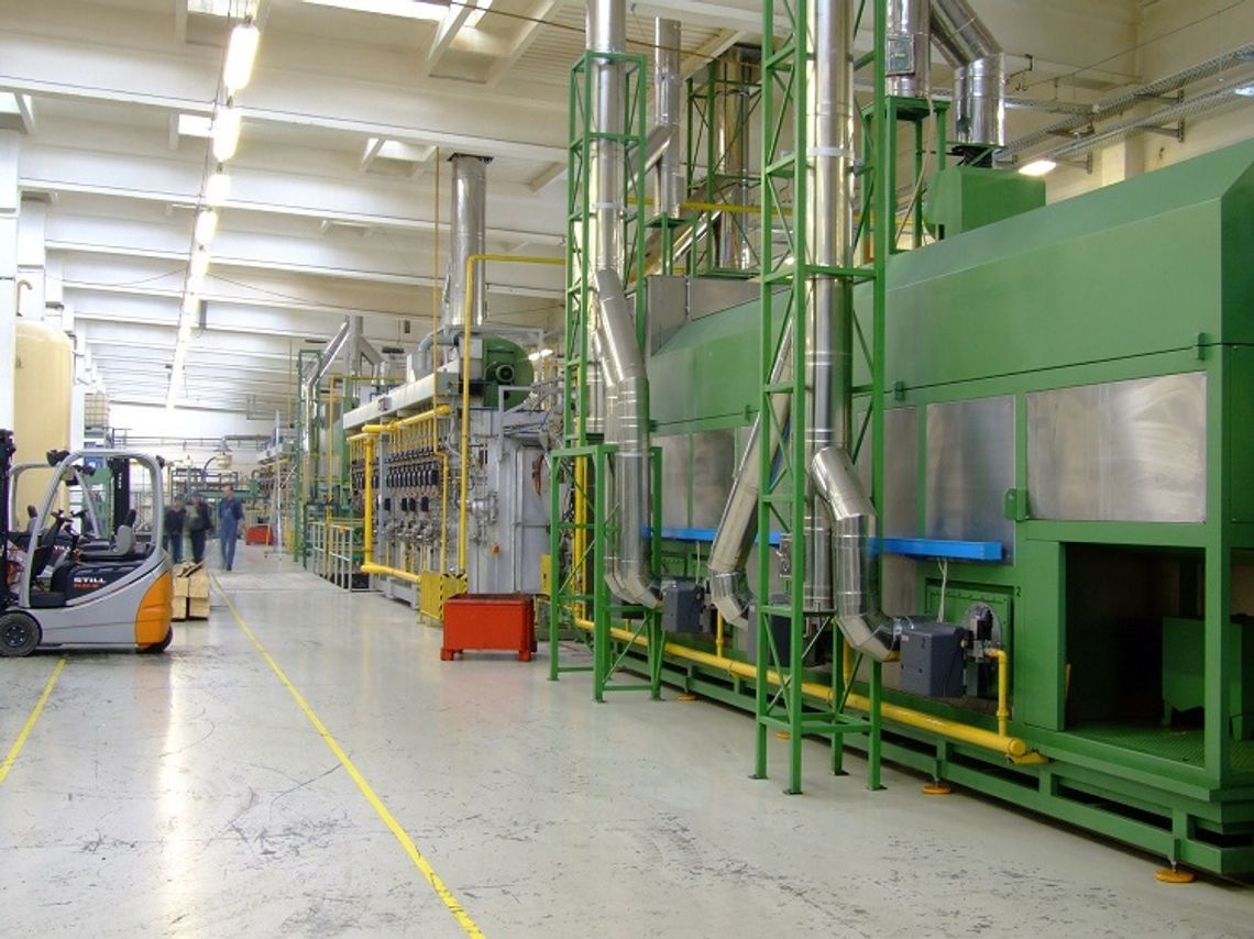 Blisko połowa firm widzi 2021 r. w czarnych barwach. Mało kto planuje rekrutacje, za to przyspieszyła automatyzacja