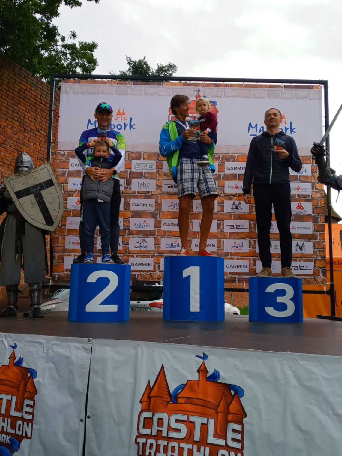 Castle Triathlon Malbork 2020 - sobotnia rywalizacja w deszczu.