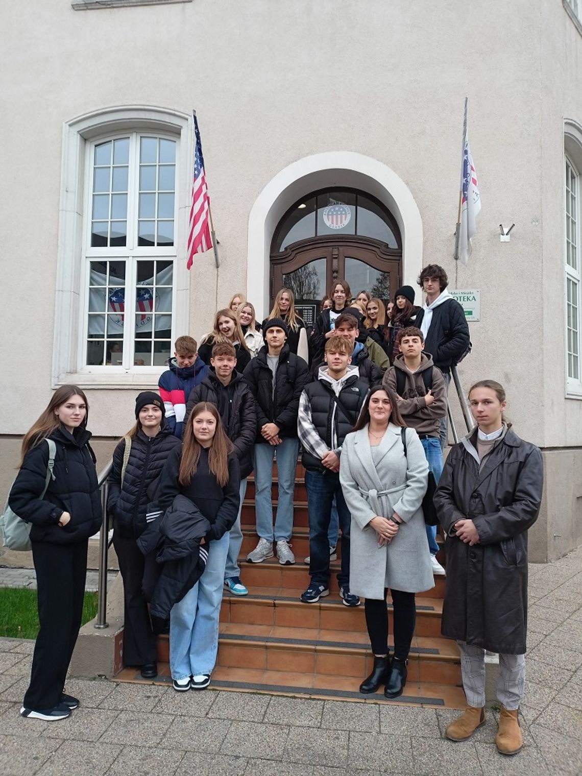 II LO w Malborku w instytucie American Corner.