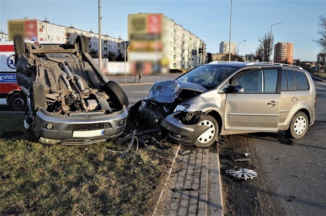 Kierowca Opla stracił prawo jazdy za spowodowanie wypadku