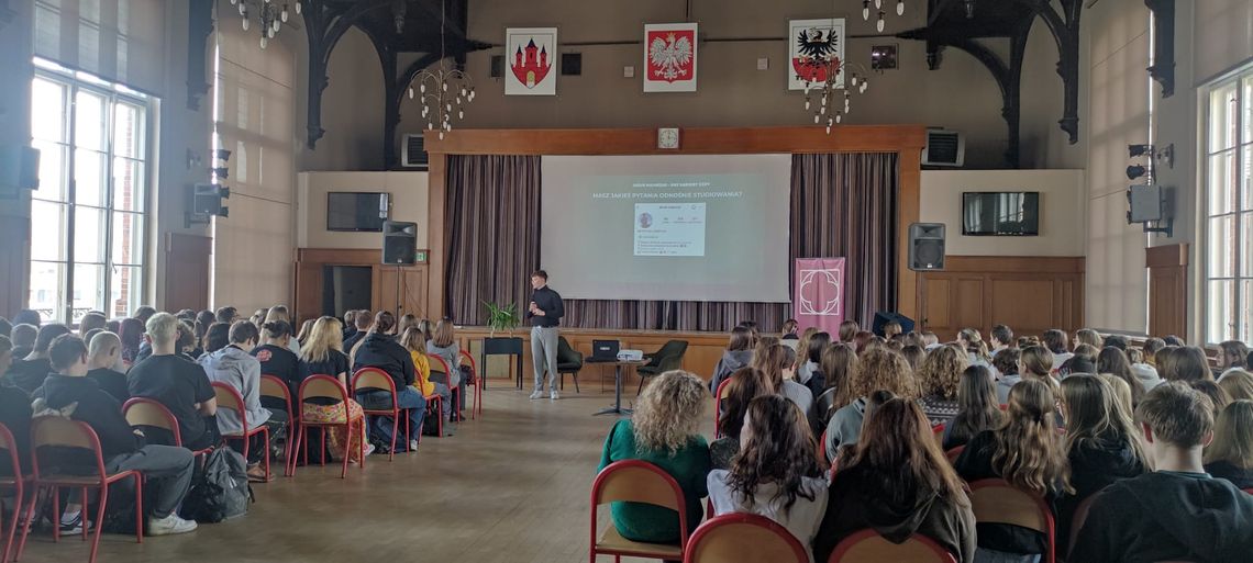 Malbork. Dzień Kariery z Absolwentem po raz kolejny w "Sienkiewiczówce"