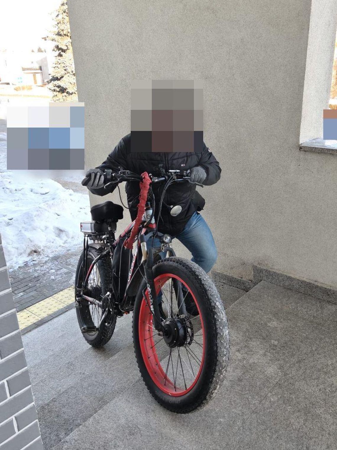 Malbork. Kryminalni ustalili i zatrzymali sprawcę kradzieży roweru o wartości 2500 złotych. Malbork. Kryminalni ustalili i zatrzymali sprawcę kradzieży roweru o wartości 2500 złotych.