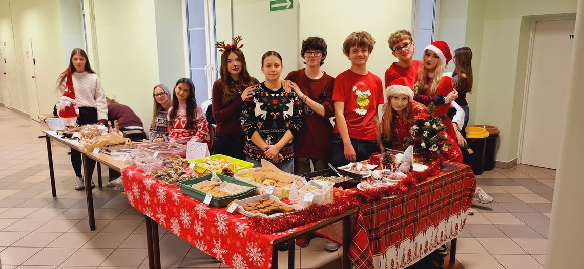 Malbork. Mikołajki 2025 w Technikum nr 3 dla Zosi.