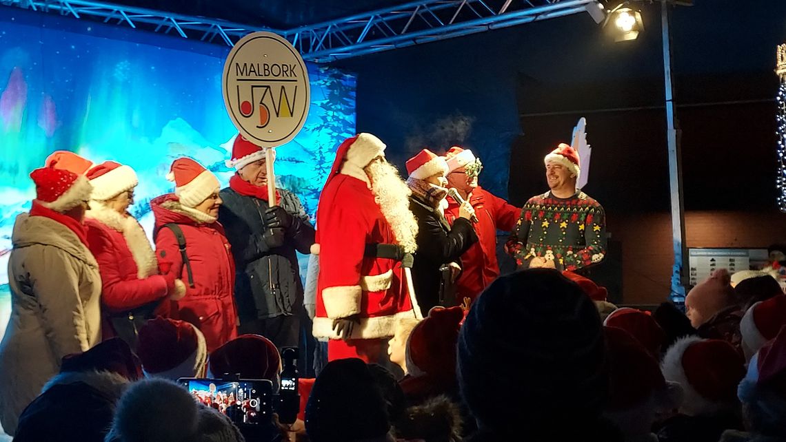 Malbork. Mikołajkowa zabawa na Placu Kazimierza Jagiellończyka za nami.