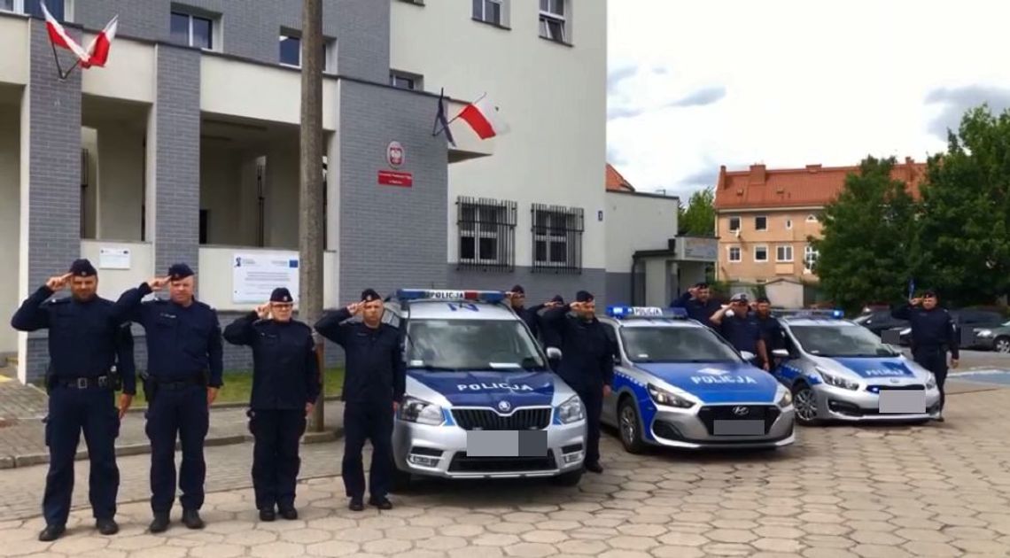 Malbork/ Nowy Staw. Policjanci oddali hołd na znak czci i solidarności dla śp. Mateusza Sitka.