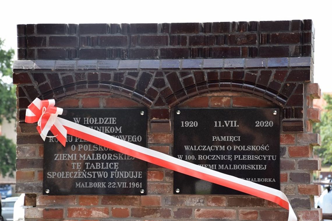 Malbork. Obchody 102. Rocznicy Plebiscytu na Ziemi Malborskiej oraz 79. Rocznicy Rzezi Wołyńskiej. 