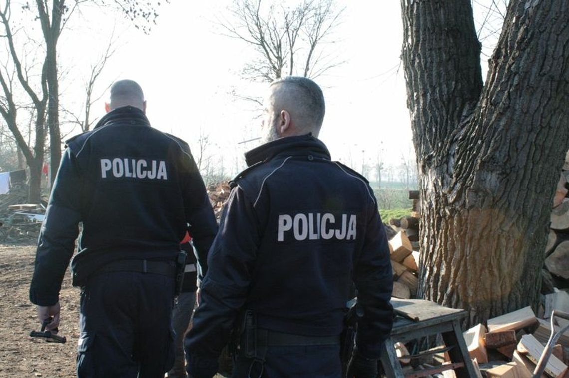 Malbork. Policja apeluje! Nie bądź obojętny na los osób bezdomnych i potrzebujących pomocy.