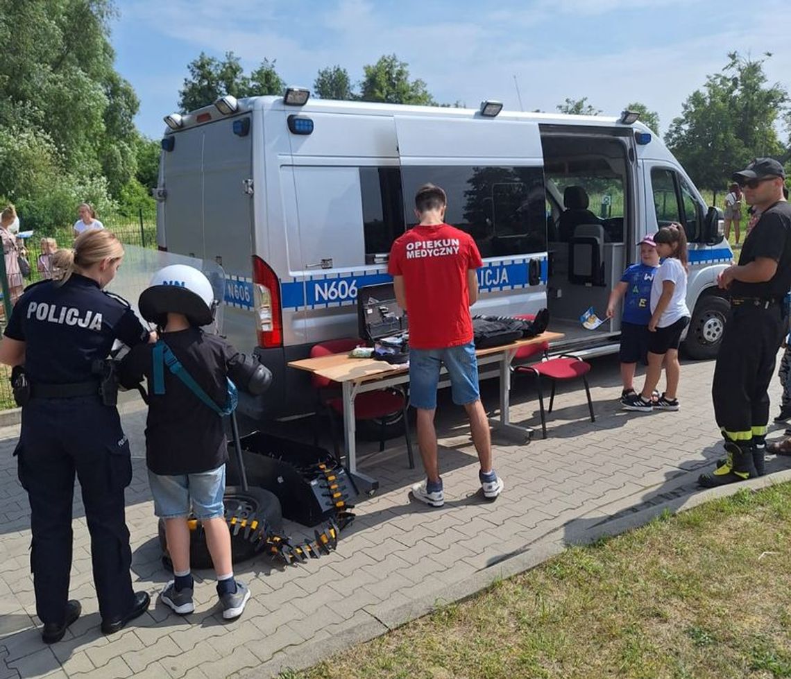 Malborscy mundurowi uczestniczyli w festynach z okazji Dnia Dziecka