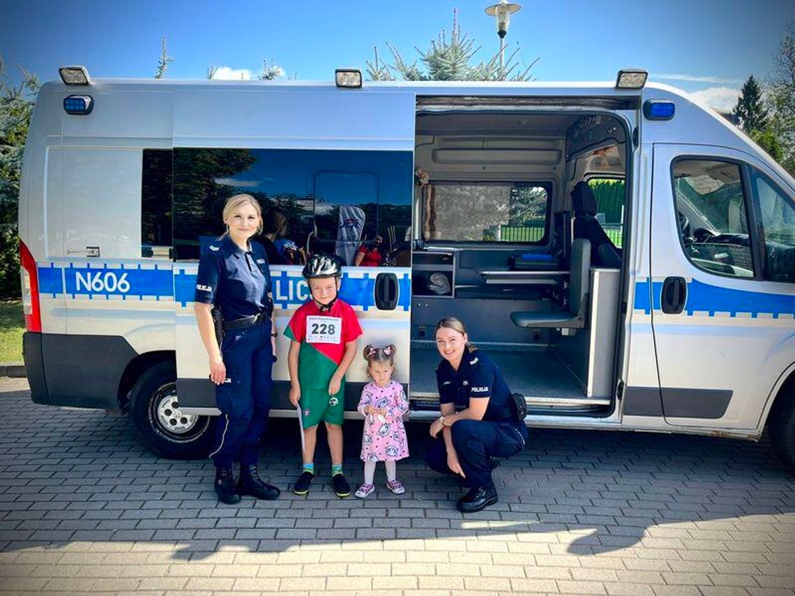 Malborscy policjanci na festynach rodzinnych promowali bezpieczeństwo.