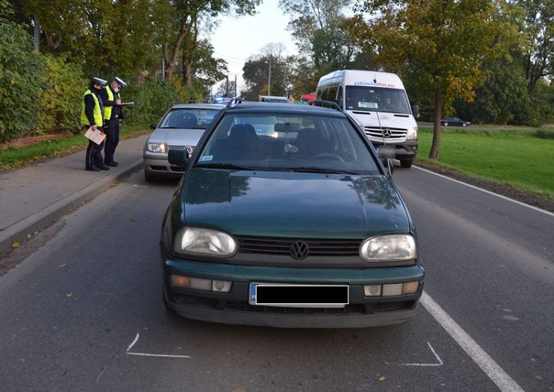 Malborscy policjanci pracowali na miejscu wypadku na DK55. Policjanci apelują o ostrożność