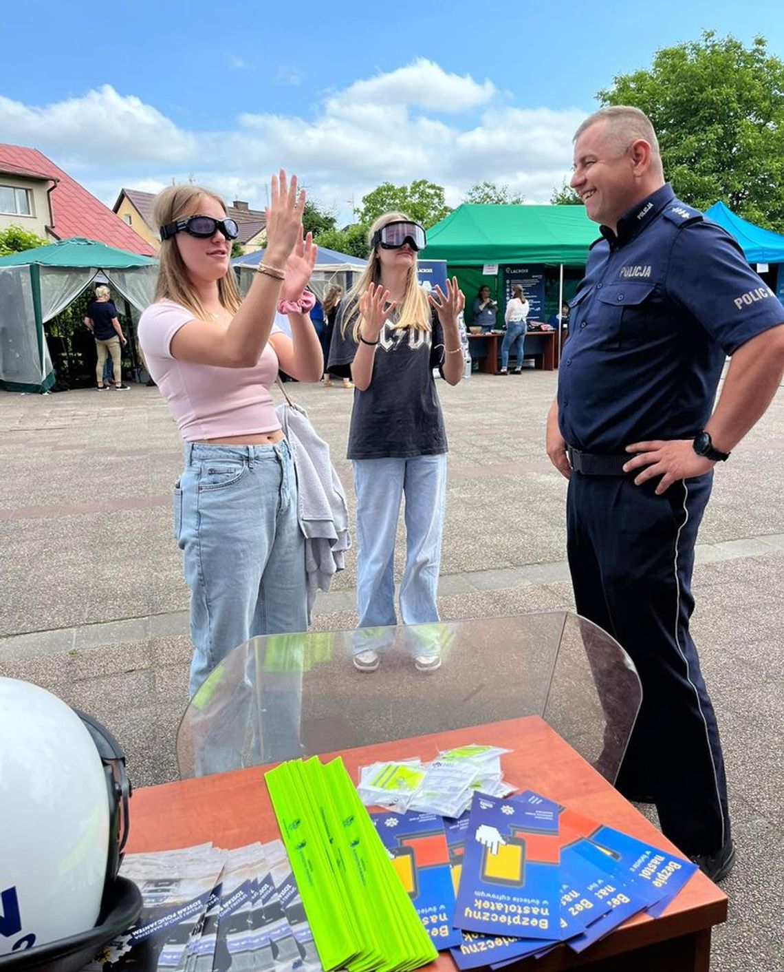 Malborscy policjanci promowali swój zawód podczas Akademickiego Festiwalu Nauki.