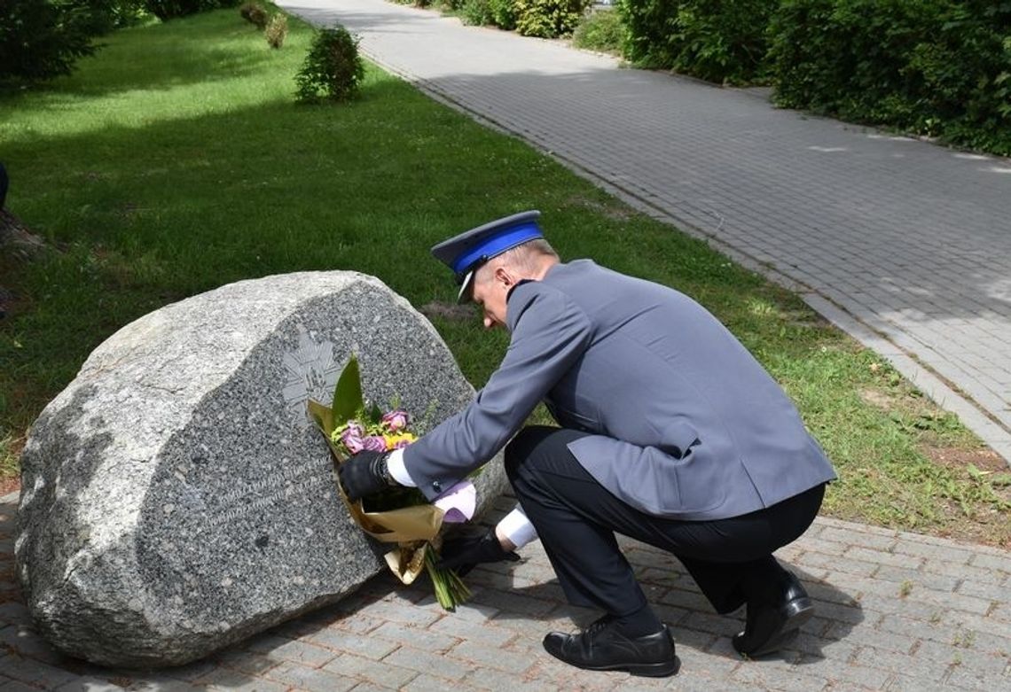 Malborscy policjanci uczcili pamięć tych, którzy służyli Ojczyźnie.