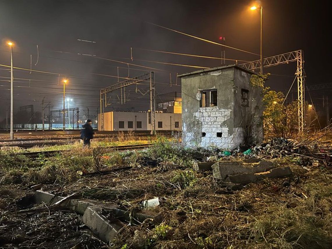 Malborskie służby wspólnie kontrolują miejsca przebywania osób bezdomnych.